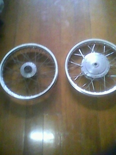 ขายล้อรถมอร์ไซน์พร้อมดุมแท้ ใส่ yamaha รถสายพาน คับ