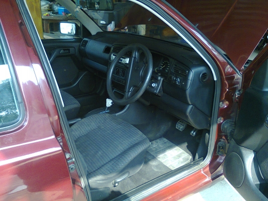 ขายครับ เก๋งโฟร๋คเวนโต้ 1.8 เครื่อง เบนซิน ปี 94 รถพร้อมใช้งานครับ