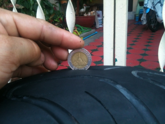 ขายแฟริ่งเดิมๆ nc30 ท่อพร้อมปลาย โช๊ดหน้า ปั๊มบนล่าง และ พักเท้า หม้อน้ำ VFR800