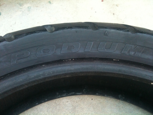 ขายแฟริ่งเดิมๆ nc30 ท่อพร้อมปลาย โช๊ดหน้า ปั๊มบนล่าง และ พักเท้า หม้อน้ำ VFR800