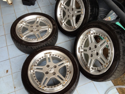 w workแท้2ชิ้นขอบ16กว้าง7นิ้วอ๊อฟ36 4รู100สภาพสวย