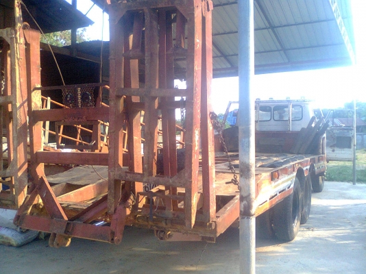 ขายรถเกี่ยวข้าวศักดิ์พัฒนา+เทเลอร์สิบล้อราคา550000บาท