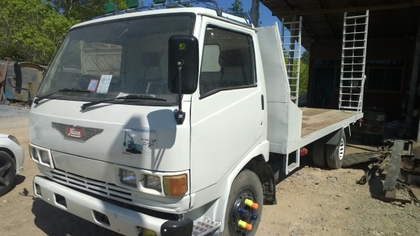 HINO FB113 6ล้อทุกแมคโค117แรง มีสะพานขึ้น รถสวยสภาพดี...