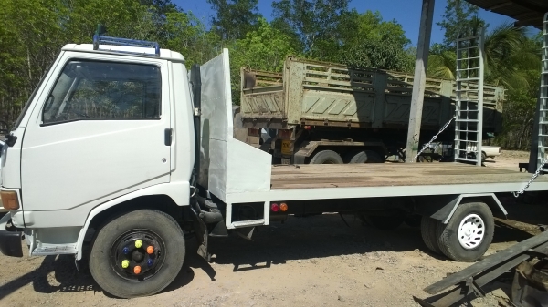 HINO FB113 6ล้อทุกแมคโค117แรง มีสะพานขึ้น รถสวยสภาพดี...