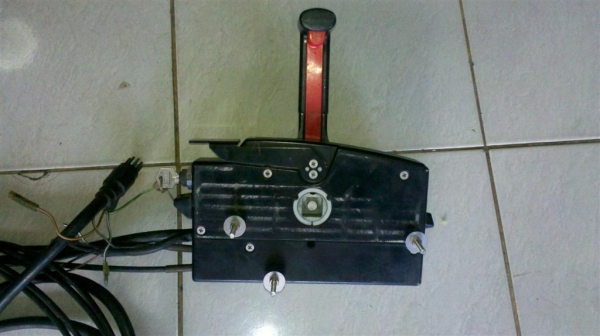 คอนโทรล Mercury ครบชุด พร้อมสาย 14ฟุต 8000 บาท