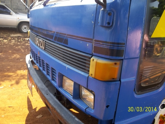 ขาย6ล้ออิซูซุเอกสารพร้อมโอน