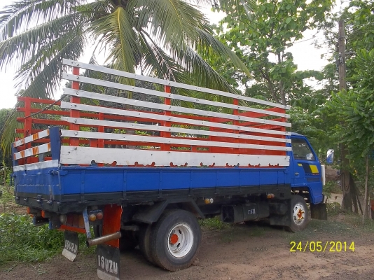 ขาย6ล้ออิซูซุเอกสารพร้อมโอน