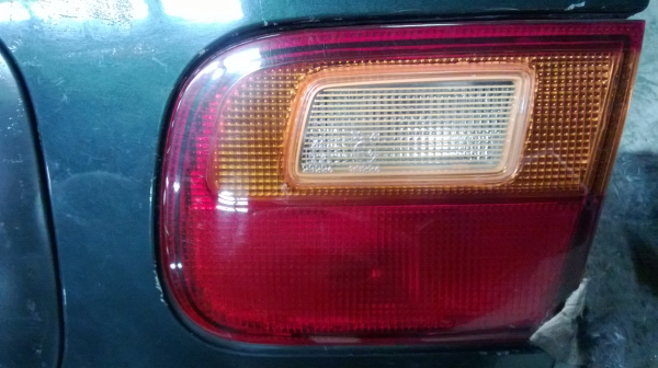 ฝาท้าย+สปอยเลอ CIVIC EG เตารีด แท้ ฝาท้าย+สปอยเลอ CIVIC EG เตารีด แท้