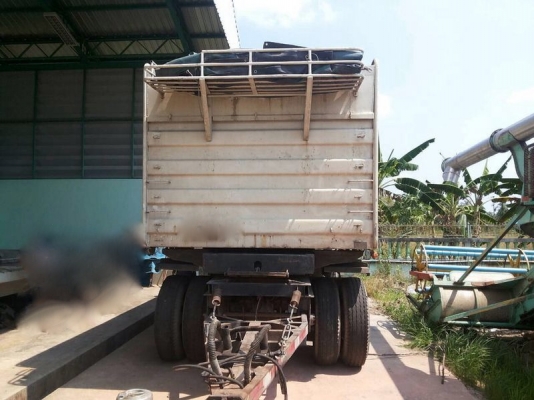 ขายหาง สามมิต  2 เพลา. ปี 48  สนใจติดต่อ 081 - 6079515