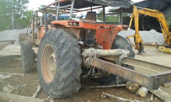 ขาย รถไถ โตโยต้า.  8030  ( ขายคู่ )  สนใจติดต่อ 081 - 6079515