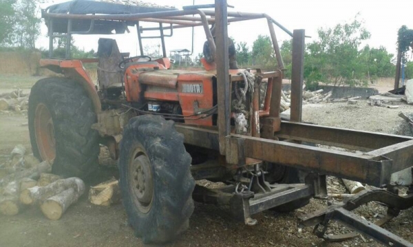 ขาย รถไถ โตโยต้า.  8030  ( ขายคู่ )  สนใจติดต่อ 081 - 6079515