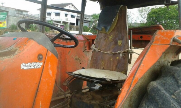 ขาย รถไถ โตโยต้า.  8030  ( ขายคู่ )  สนใจติดต่อ 081 - 6079515