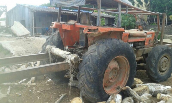 ขาย รถไถ โตโยต้า.  8030  ( ขายคู่ )  สนใจติดต่อ 081 - 6079515