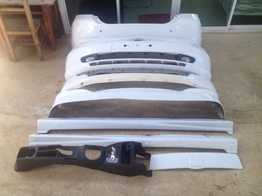 ชุดกันชนหน้า-หลัง พร้อมสเกริตรอบคัน honda jazz