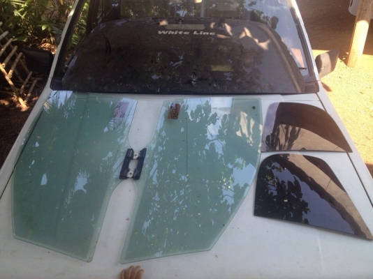 ขายกระจก honda jazz