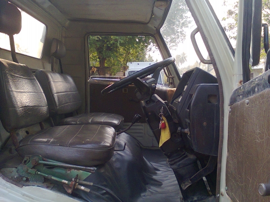 ดั้มพร้อมเครน3ตันหกล้อhino779รถแท้ห้างช่วงยาว5.50เมตรสภาพสวยแจ่มๆไม่มีทื่ติเล่มพร้อมชุดโอนครบ