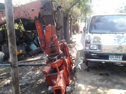 ขายเครนยูนิค 4.5 ตัน 3 ปลอก 150000บาท