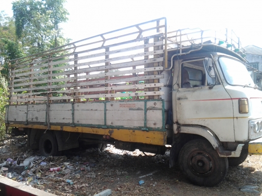 ขาย6ล้อ ฮีโน่กระบะยาว 5 เมตร KM350 เครื่องDM100 ทะเบียนเพิ่งต่อครับ ขาย 160000