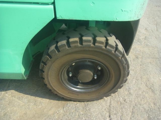 ขายฟอร์คลิฟต์ MITSUBISHI GRANDIA (รุ่นใหม่) FD20 DIESEL  , AT,  1470 ชั่วโมงการทำงาน ขอบคุณลูกค้าจาก กทม ครับ