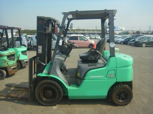 ขายฟอร์คลิฟต์ MITSUBISHI GRANDIA (รุ่นใหม่) FD20 DIESEL  , AT,  1470 ชั่วโมงการทำงาน ขอบคุณลูกค้าจาก กทม ครับ