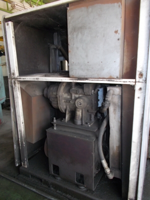 ขาย screw compressor +Chiller 100 Ton ขาย screw compressor +Chiller 100 Ton