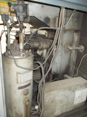 ขาย screw compressor +Chiller 100 Ton ขาย screw compressor +Chiller 100 Ton