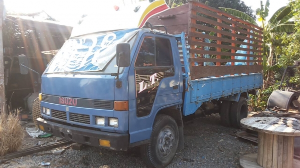 **275,000 บ.ต่อรอง**ขาย 6ล้อประกอบ110 ISUZU NPR57L 4BE1 110แรงฝาดำ เครื่องดี แน่นดี แรง ช่วงล่าง115 6น็อต หน้า-หลัง คัสซีดี ไม่ปะไม่ดาม สาดสีมาใหม่ กระบะพื้นไม้คอกไม้สภาพดี ไม่ผุ หัวเก๋งดี ภายในโอเค ไม่ผุ พ.พาวเวอร์ ยางดี6เส้น พร้อมใช้ พร้อมลุยงาน ม.79 เอ