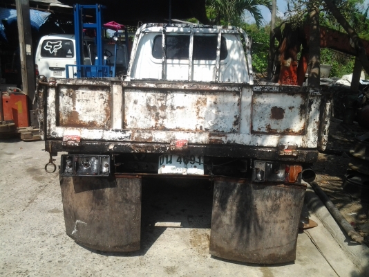 ขายครับ รถโตโยต้ากระบะรถนอก 4ล้อ เครื่องเบนซินติดแก๊ส 4K ทะเบีบนขาด 13 มี.ค 56 ขาย 39500 บาทครับ