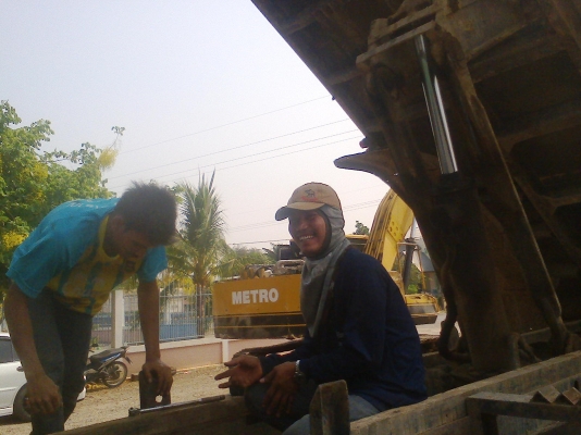 ขายกระบะดั้ม สามมิตร ขายกระบะดั้ม สามมิตร