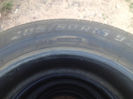 ขายยาง Yogohama 205 60 16 สภาพสวยๆเลยครับ ขายยาง Yogohama 205 60 16 สภาพสวยๆเลยครับ