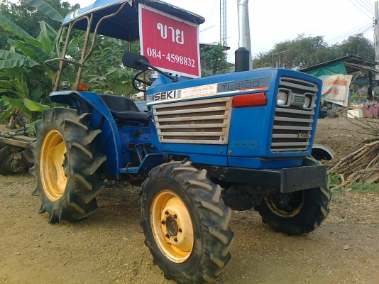 ขาย ISEKI   TL   2100    21  แรงม้า  4WD  สภาพเดิมๆ พร้อมใช้ ต่อรองได้