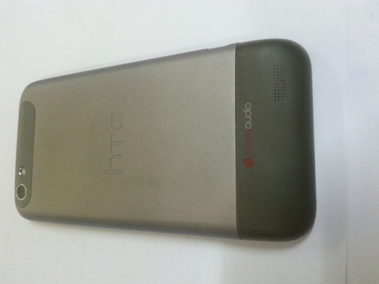 htc one v