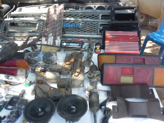 ขายอะไหล่ ดัสสันช้างเหยียบ620/720/rn30/ke70/มาสด้าโปรซีดนิดหน่อยสนใจ0817915677