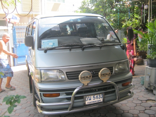 ขายรถบ้านแท้ๆ รถตู้หัวจรวด TOYOTA 2500 CC ปี96 มือเดียวออกห้าง รถใช้ส่วนตัว