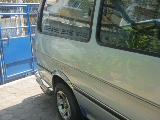 ขายรถบ้านแท้ๆ รถตู้หัวจรวด TOYOTA 2500 CC ปี96 มือเดียวออกห้าง รถใช้ส่วนตัว