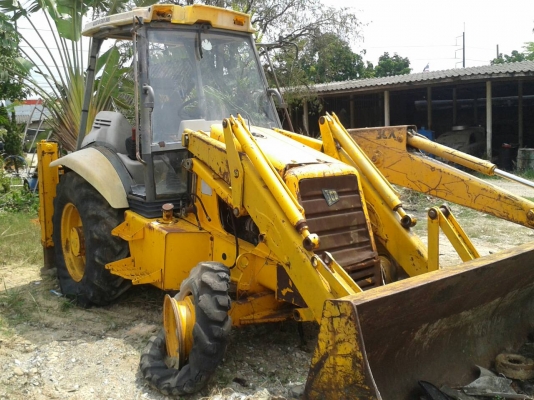 ขายแทร็กเตอร์ JCB ยกคัน หรืออะไหล่ก็ได้