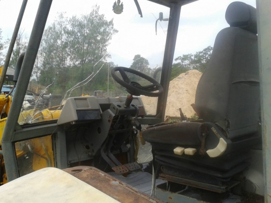 ขายแทร็กเตอร์ JCB ยกคัน หรืออะไหล่ก็ได้