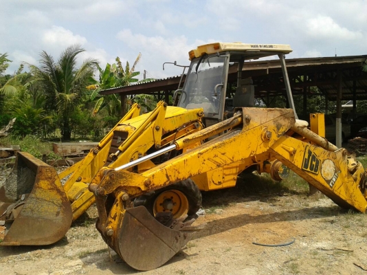 ขายแทร็กเตอร์ JCB ยกคัน หรืออะไหล่ก็ได้