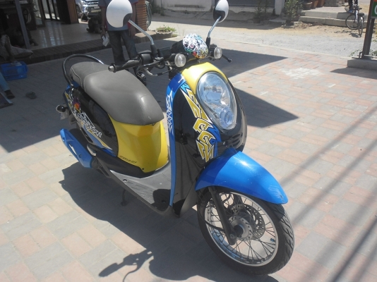 scoopy-i   ปี54  รถบ้านเครื่องแน่นๆเอกสารครบ