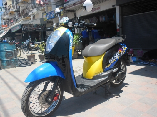 scoopy-i   ปี54  รถบ้านเครื่องแน่นๆเอกสารครบ