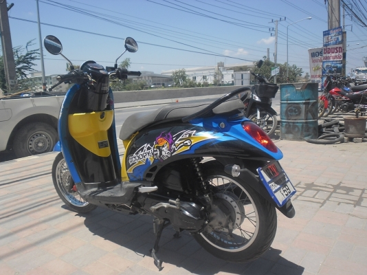 scoopy-i   ปี54  รถบ้านเครื่องแน่นๆเอกสารครบ