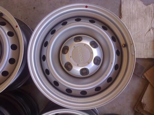 กระทะอีสุๆขอบ15 6รูใหม่ป้ายแดง มี4ลูก กระทะอีสุๆขอบ15 6รูใหม่ป้ายแดง มี4ลูก