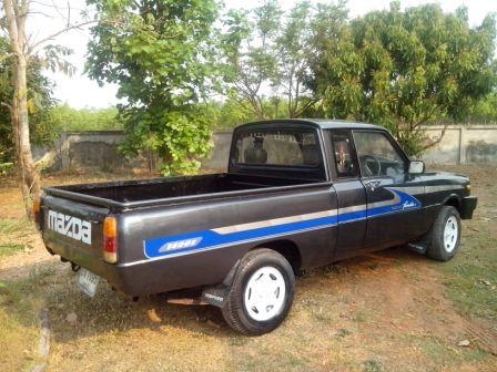 ขายมาสด้า  แฟมิเลีย  1.3