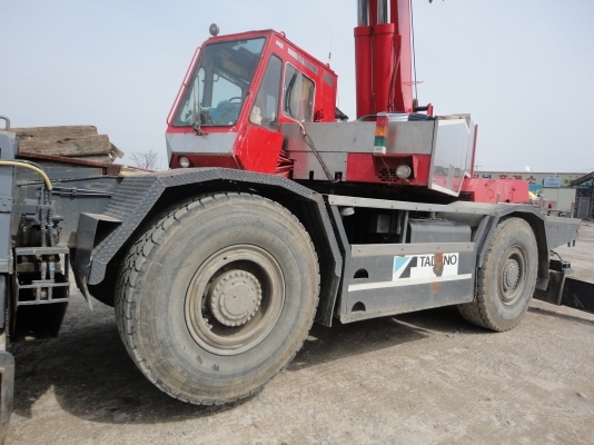 เครนนำเข้าจากประเทศเกาหลี