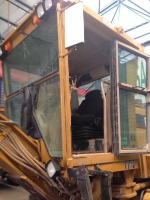 รถเกรด Caterpillar 140H #2ZK01248 จากอเมริกา ชั่วโมงการทำงานน้อย นำเข้าเองจากอเมริกาค่ะ