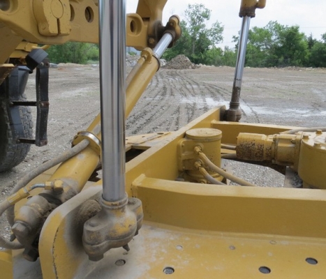 รถเกรด Caterpillar 140H #2ZK01248 จากอเมริกา ชั่วโมงการทำงานน้อย นำเข้าเองจากอเมริกาค่ะ