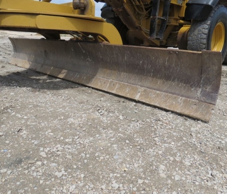 รถเกรด Caterpillar 140H #2ZK01248 จากอเมริกา ชั่วโมงการทำงานน้อย นำเข้าเองจากอเมริกาค่ะ