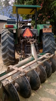 ขายด่วนรถไถจอนเดียร์ รุ่น 5310k สภาพเยี่ยม  พร้อมดันหน้า,ผานหลัง ราคา 379000 บาท