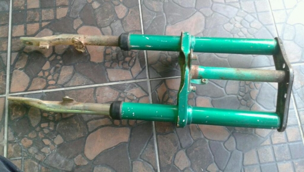 โช็คหน้าชาลีแกนใหญ่ 1250