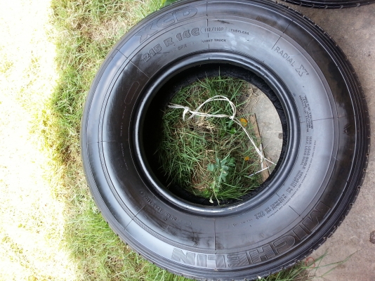 ขายยาง XCD215r14..กลางปี 12(ขายแล้วครับ..ส่งไป ปราจีนบุรี)